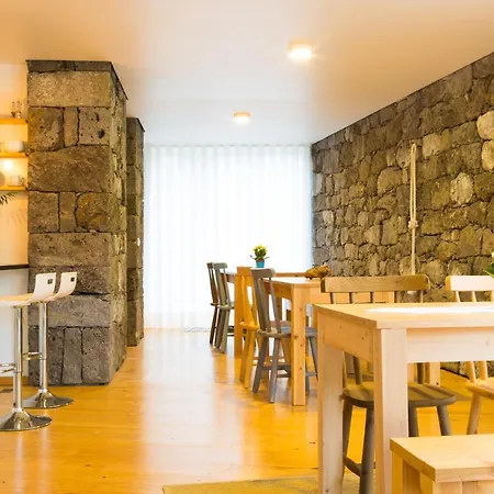 Casa Dos Caldeiras Lajes do Pico
