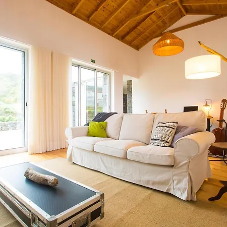 ベッド・アンド・ブレックファスト Casa Dos Caldeiras ラジェス・ド・ピコ