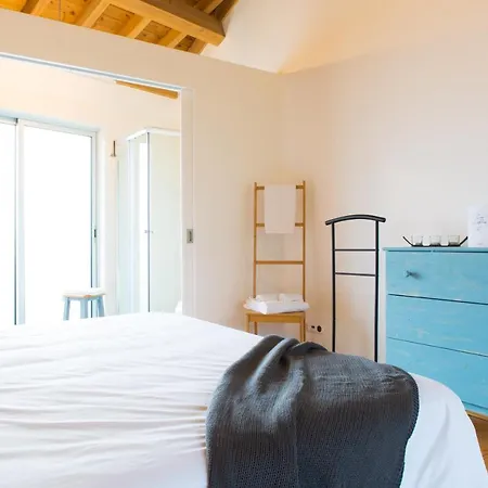 Casa Dos Caldeiras Bed & Breakfast