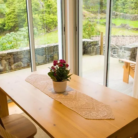 Bed & Breakfast Casa Dos Caldeiras 3*