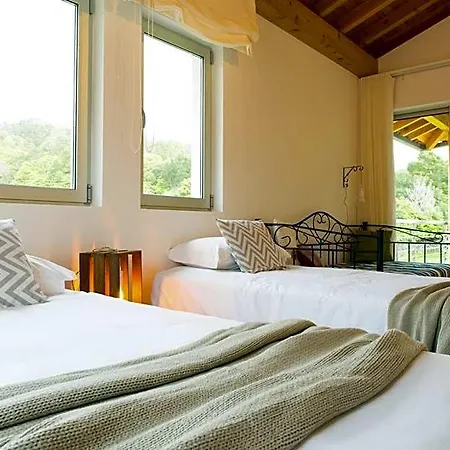 Casa Dos Caldeiras Bed & Breakfast 3*
