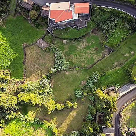 Casa Dos Caldeiras Bed & Breakfast