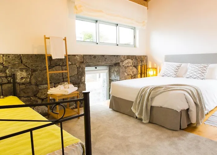 Casa Dos Caldeiras Bed & Breakfast 3*